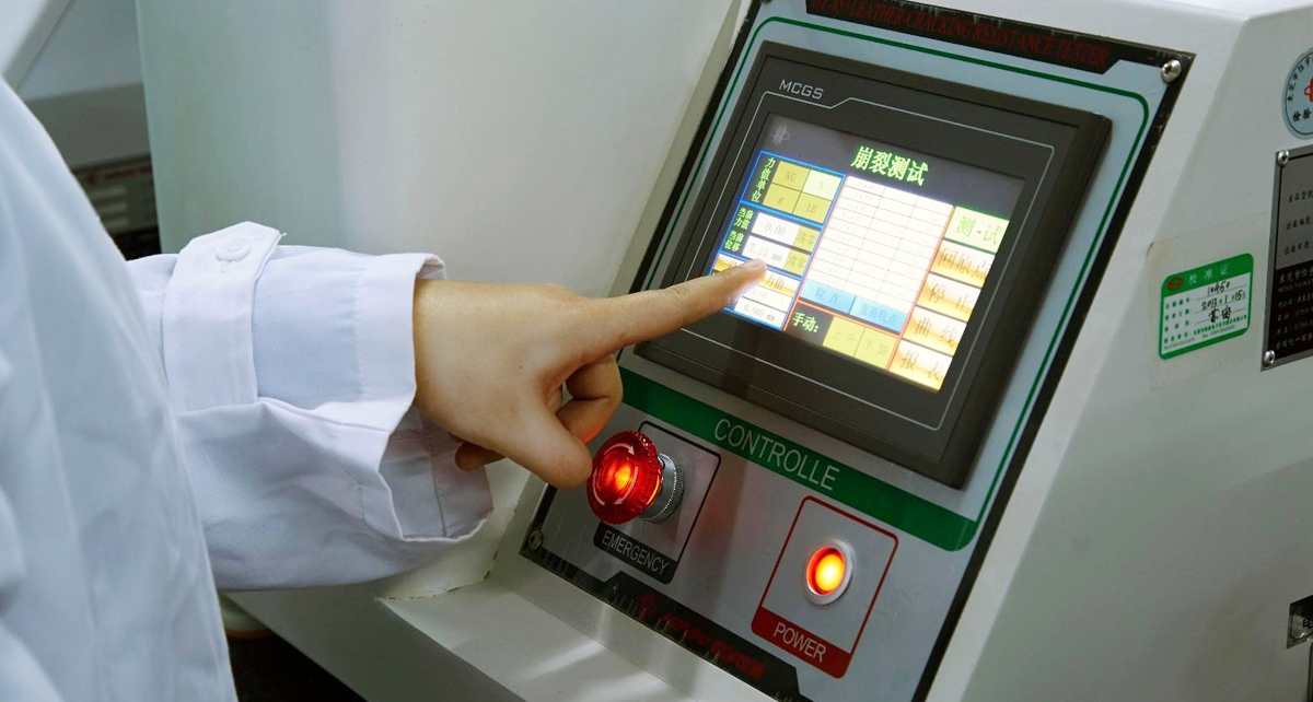 檢測設備齊全，層層嚴格質檢